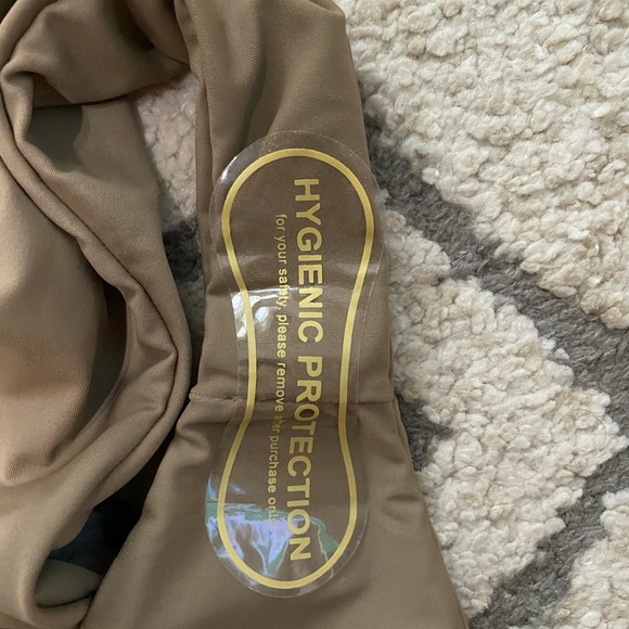 Benoa - Picture 2 of 3